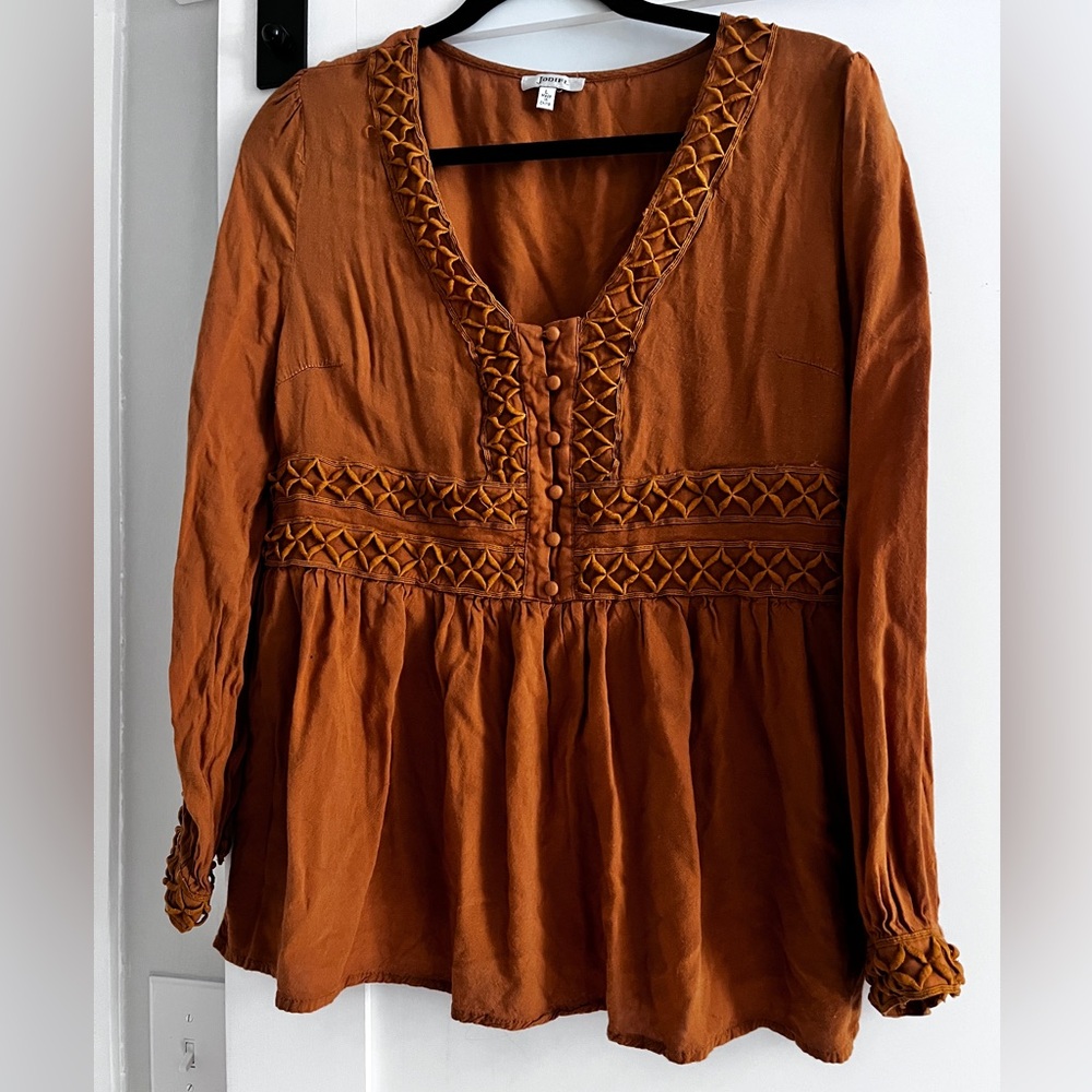 JODIFL Rust-Brown Embroidered V-Neck Top